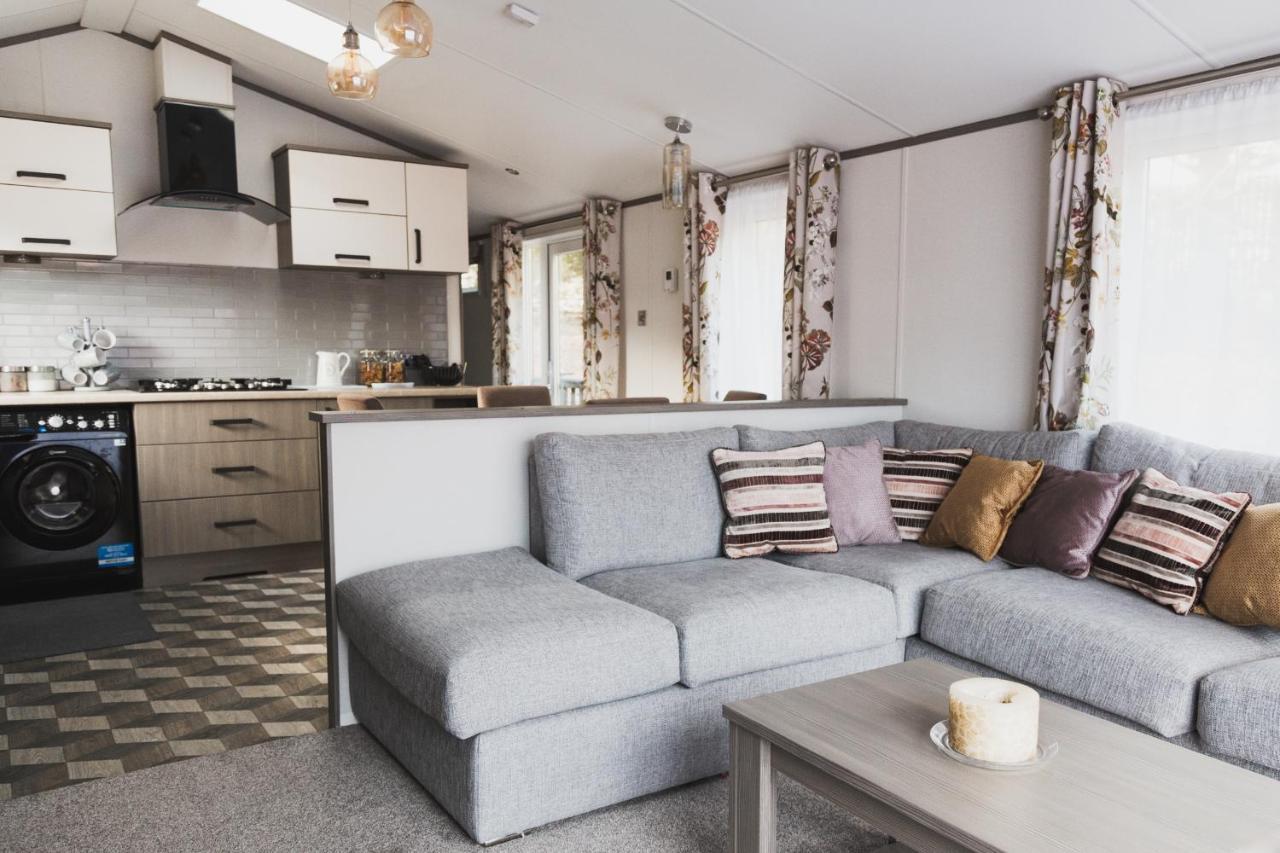 Atlas Ovation Lodge Auchterarder Exterior foto